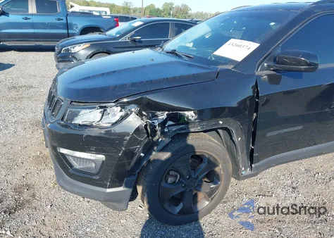 2021 Jeep Compass Altitude 4X4 from USA, damaged, VIN 3C4NJDBB4MT541294